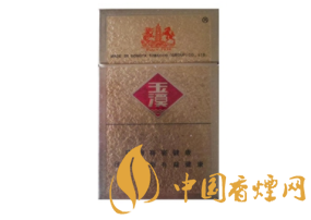 男子专偷高档香烟